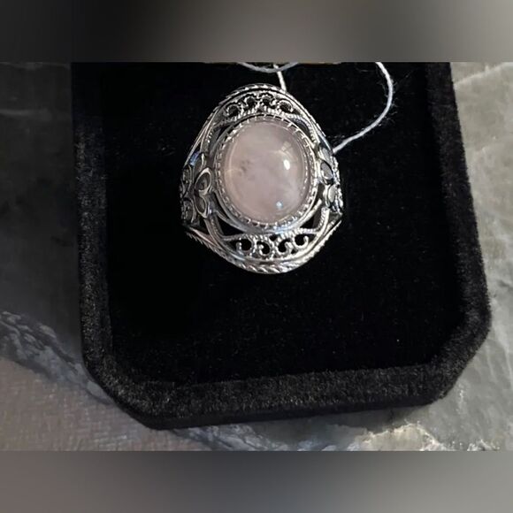 Galilea Rose Quartz Ring Set In Rhodium Over Sterling Silver 9ctw - Picture 4 of 9